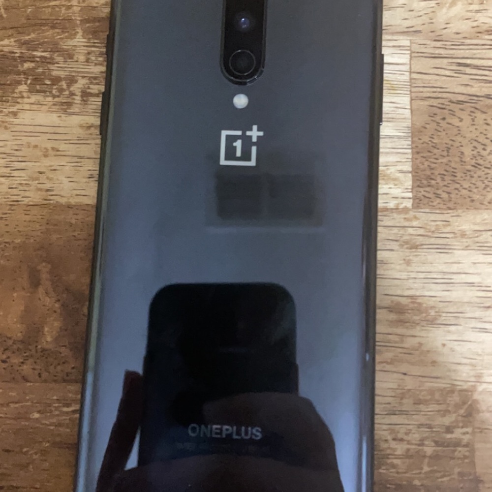 One plus 8 - Picture 2 of 3